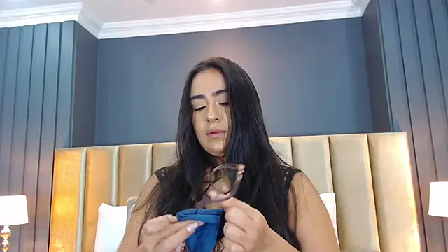 DevonPiers online show from February 17, 1:00 pm