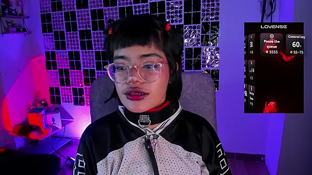 Snapshot of sweet_Samx chatting on September 23, 6:42 am sweet Samx online show from September 23, 6:42 am