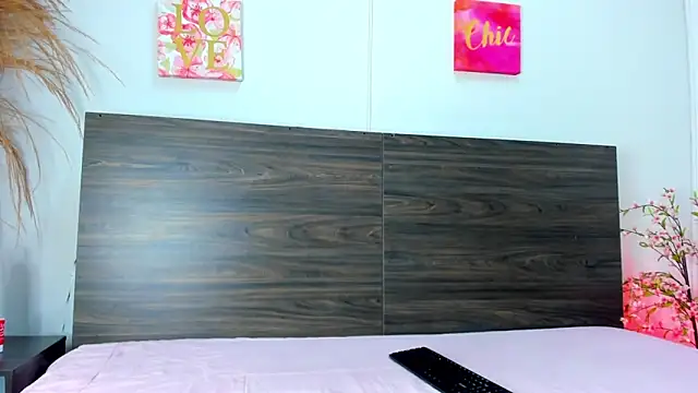 AnnieSofiia online show from October 21, 7:57 pm