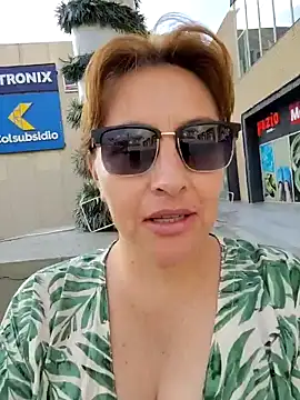 Snapshot of sussy_185 chatting on December 20, 9:17 pm sussy 185 online show from December 20, 9:17 pm