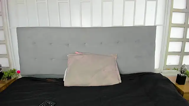 Snapshot of ChloeHarris chatting on September 12, 9:14 pm ChloeHarris online show from September 12, 9:14 pm