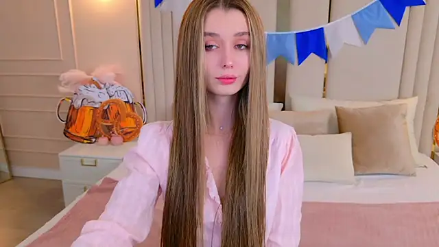 MarybethSnow online show from October 3, 5:36 pm