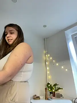 SuzieMurray online show from November 8, 9:13 am