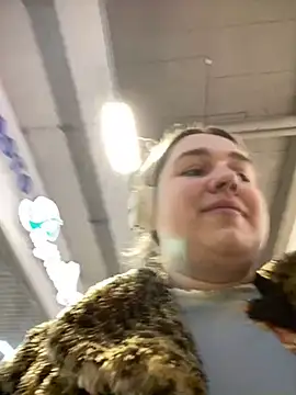 SuzieMurray online show from March 20, 8:20 am