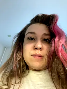 SuzieMurray online show from September 25, 10:10 am