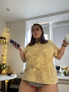 SuzieMurray online show from October 27, 10:16 am