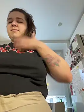 SuzieMurray online show from November 23, 7:51 am