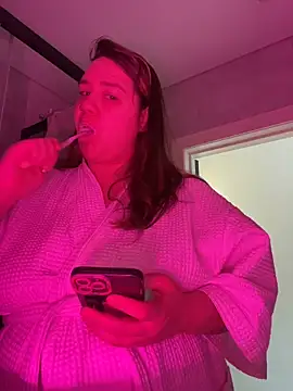 SuzieMurray online show from February 12, 8:14 am