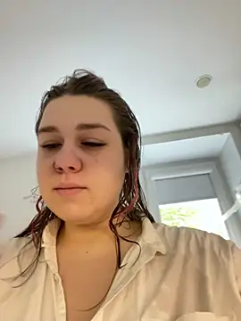 SuzieMurray online show from October 4, 11:12 am