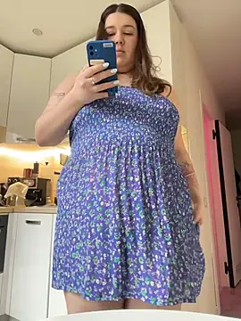 SuzieMurray online show from April 3, 9:16 am