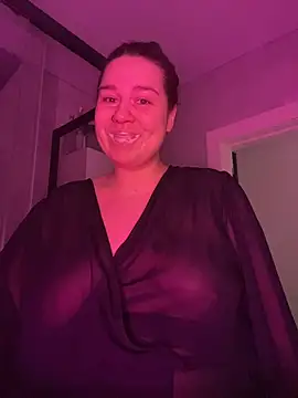 SuzieMurray online show from December 20, 7:11 am