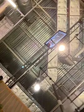 SuzieMurray online show from February 21, 11:11 am