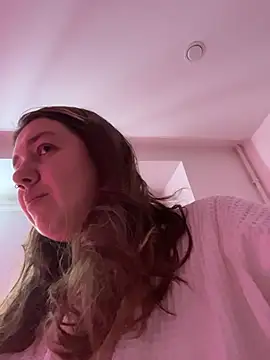 SuzieMurray online show from February 26, 8:25 am