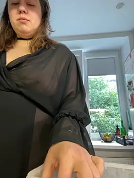 SuzieMurray online show from September 20, 10:09 am