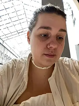 SuzieMurray online show from March 13, 11:19 am