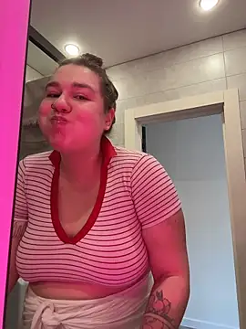 SuzieMurray online show from February 6, 8:21 am