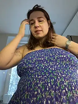 SuzieMurray online show from November 9, 7:23 am