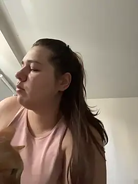 SuzieMurray online show from April 5, 8:32 am