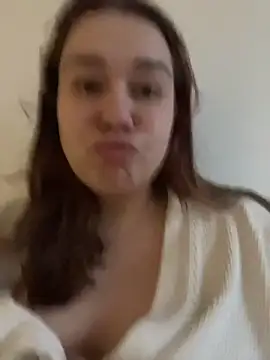 SuzieMurray online show from December 3, 7:19 am