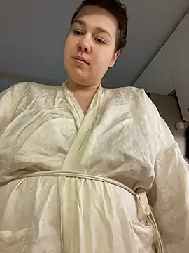 SuzieMurray online show from December 4, 7:18 am