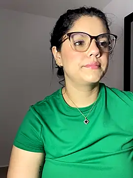 Snapshot of kimberlyhills1 chatting on October 21, 7:35 pm kimberlyhills1 online show from October 21, 7:35 pm