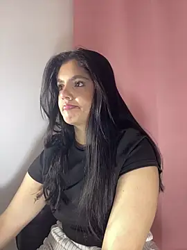 kimberlyhills1 online show from April 17, 9:06 pm