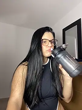 Snapshot of kimberlyhills1 chatting on October 30, 7:33 pm kimberlyhills1 online show from October 30, 7:33 pm