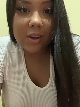 nanaypretinha online show from December 23, 3:06 am