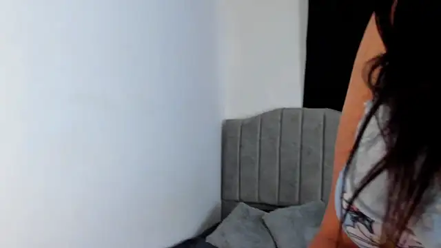 Snapshot of lorymoon chatting on February 5, 8:46 pm lorymoon online show from February 5, 8:46 pm