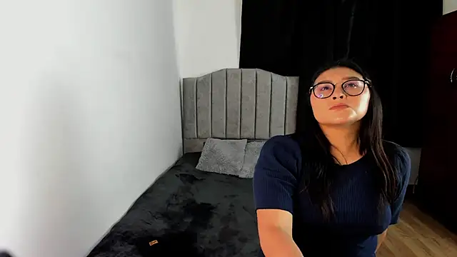 Snapshot of lorymoon chatting on February 3, 8:03 pm lorymoon online show from February 3, 8:03 pm