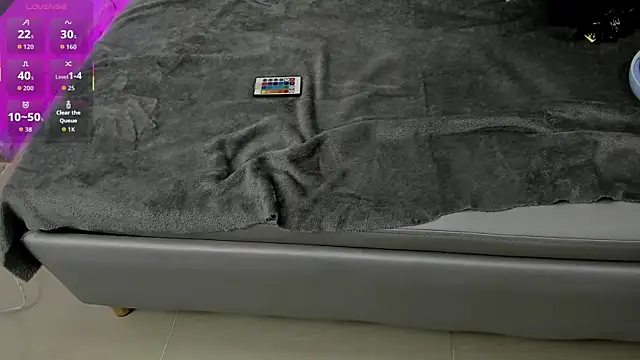 AlexaFoxy18 online show from March 11, 7:02 am