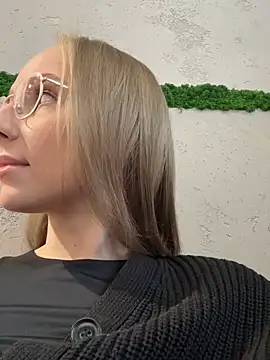 CaseyStar online show from February 6, 10:04 am