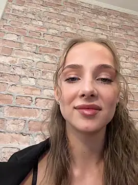 CaseyStar online show from October 19, 11:57 am