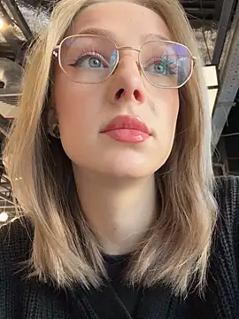 CaseyStar online show from February 10, 9:25 am