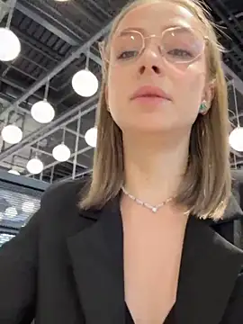 CaseyStar online show from January 19, 9:33 am