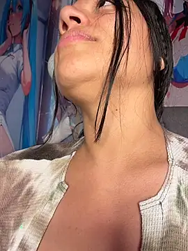 Im Little online show from May 20, 3:25 am