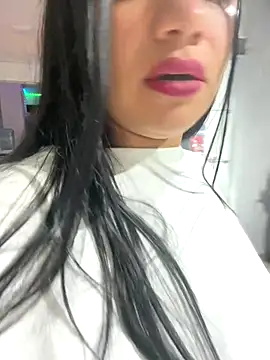 Im Little online show from October 14, 3:18 am