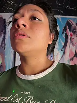 Im Little online show from April 10, 2:29 am