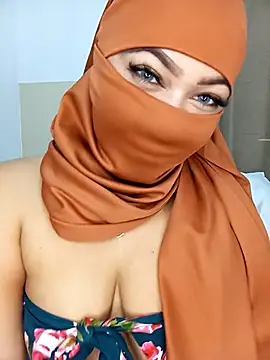 Snapshot of Kendra_Kait chatting on February 25, 9:15 pm Kendra Kait online show from February 25, 9:15 pm