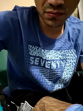 charlesss19 online show from November 8, 7:45 am