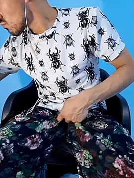 charlesss19 online show from March 20, 6:52 am