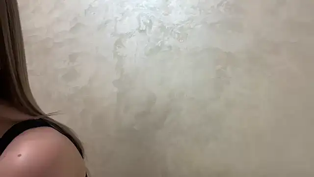 CaitlinaJayne23 online show from February 1, 6:28 pm