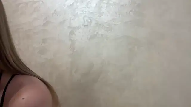 CaitlinaJayne23 online show from March 4, 4:53 am