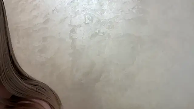 CaitlinaJayne23 online show from April 10, 3:46 am