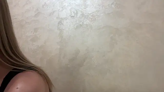 CaitlinaJayne23 online show from February 26, 4:56 am