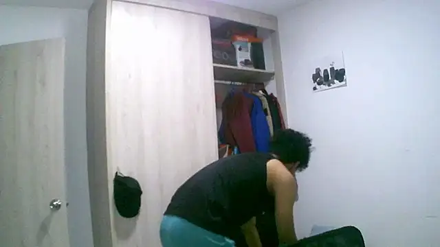 sexy diamante  online show from February 8, 2:42 am