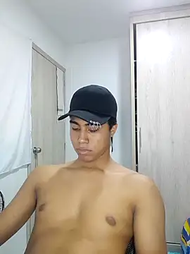 sexy diamante  online show from February 12, 6:18 pm