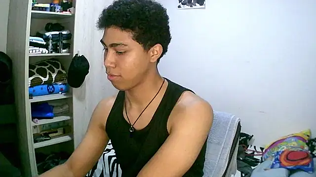 sexy diamante  online show from March 17, 2:36 am