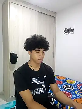 sexy diamante  online show from February 9, 8:01 am