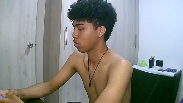 Snapshot of sexy_diamante_ chatting on September 26, 9:54 pm sexy diamante online show from September 26, 9:54 pm